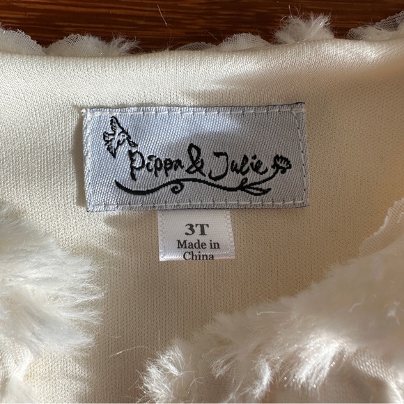 Pippa & Julie Cream Textured Kids Bolero Sz 3T - Picture 2 of 7